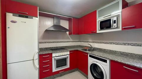 Foto 2 de Apartament en venda a Avenida Portugal, Flores de Sil - La Placa, León