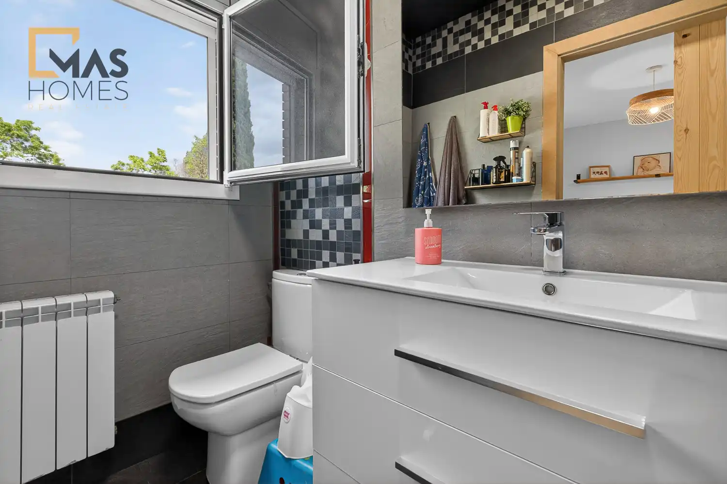 Bathroom of Duplexes for sale in Sant Cugat del Vallès  with Air Conditioner, Heating and Private garden