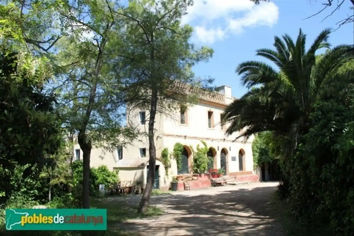 Casa rustica con giardino in vendita a Vial Camino 6, imagen 2