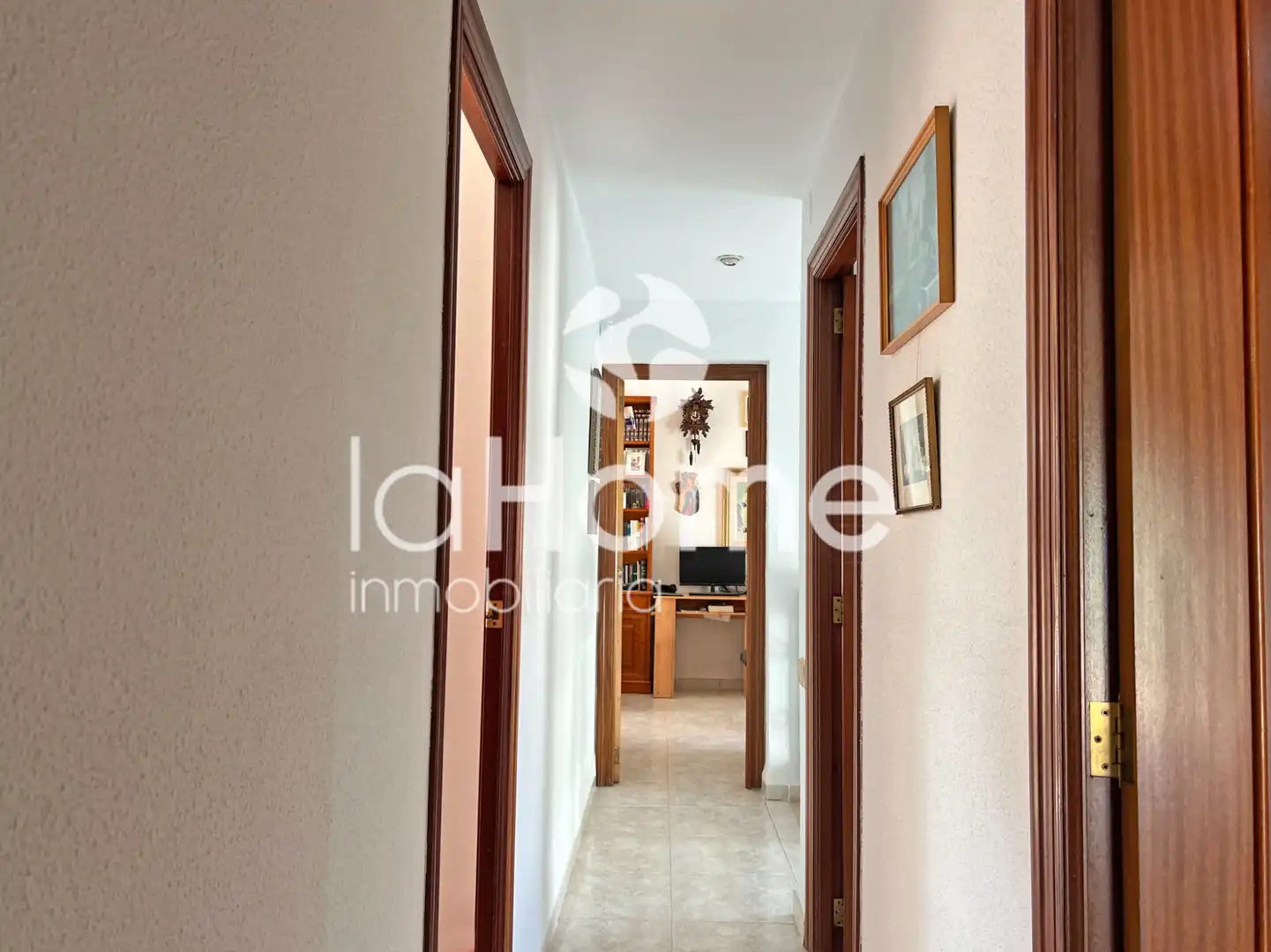 Haus oder Chalet zum Verkauf in Paterna mit Klimaanlage, Privatgarten und Parkett