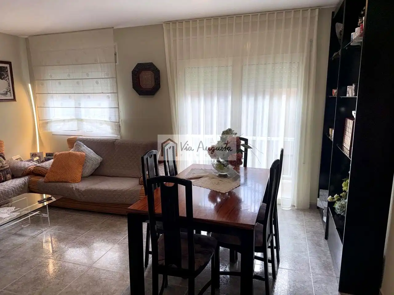 Sala de estar de Casa o chalet en venta en El Perelló con Calefacción, Terraza y Amueblado