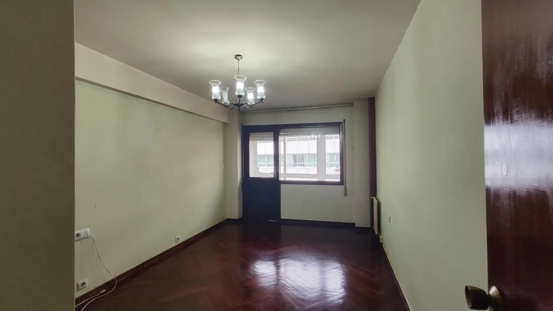 Sala de estar de Piso en venta en Vigo  con Calefacción, Trastero y Balcón