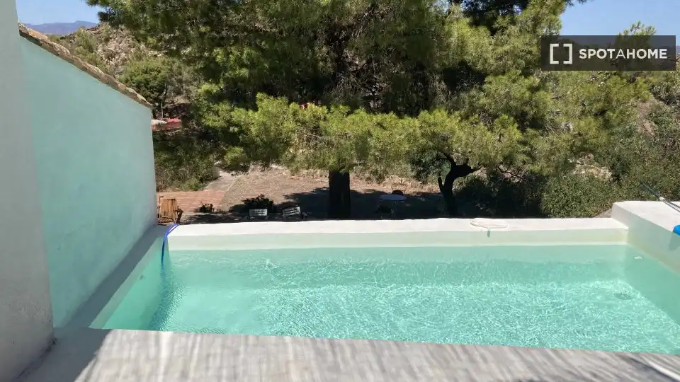 Piscina de Pis de lloguer en Estivella amb Aire condicionat, Calefacció i Moblat