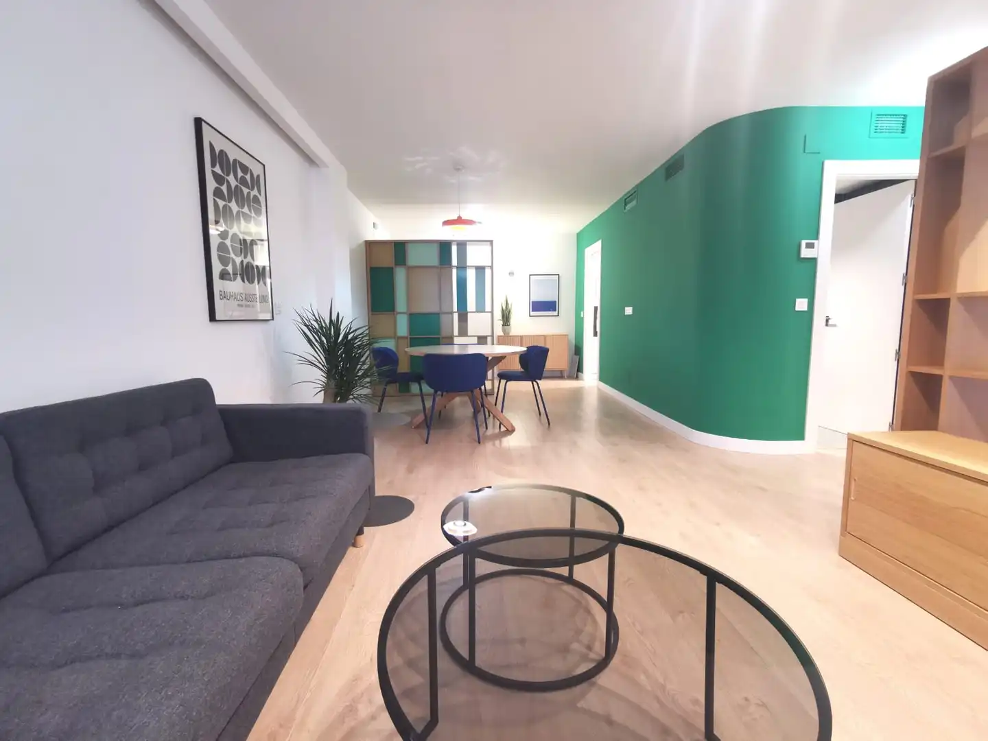 Sala d'estar de Pis de lloguer en Granada amb Aire condicionat, Parquet i Moblat