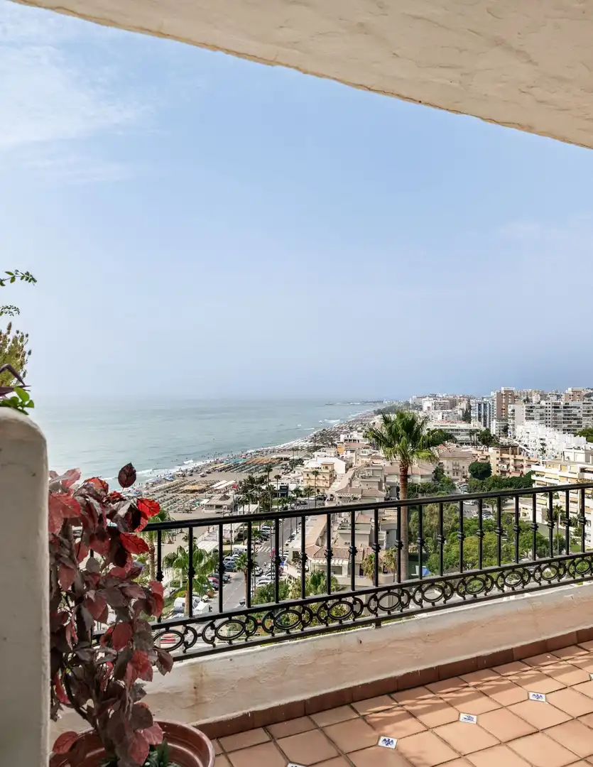 Vista exterior de Apartamento en venta en Torremolinos con Aire acondicionado, Terraza y Piscina comunitaria