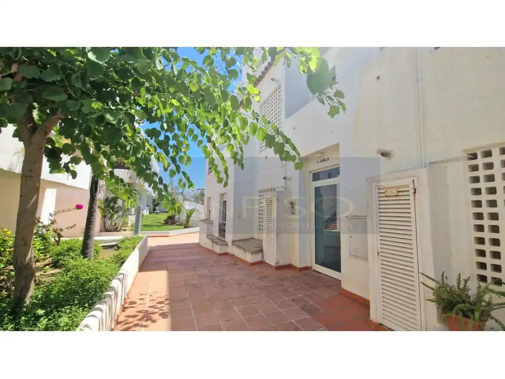 Vivienda con piscina en venta en Calle Argentina, imagen 2