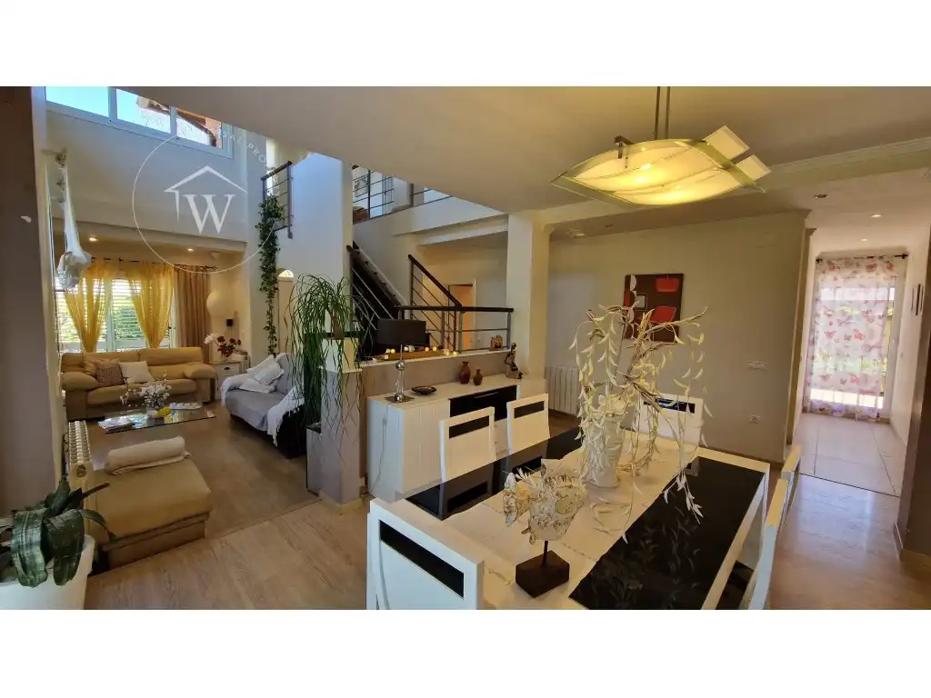 Sala d'estar de Casa o xalet en venda en Cambrils amb Aire condicionat, Moblat i Balcó