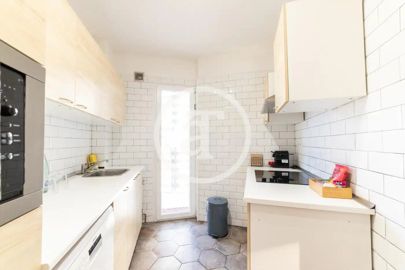 Küche von Wohnung zur Miete in Madrid mit Klimaanlage, Möbliert und Ofen