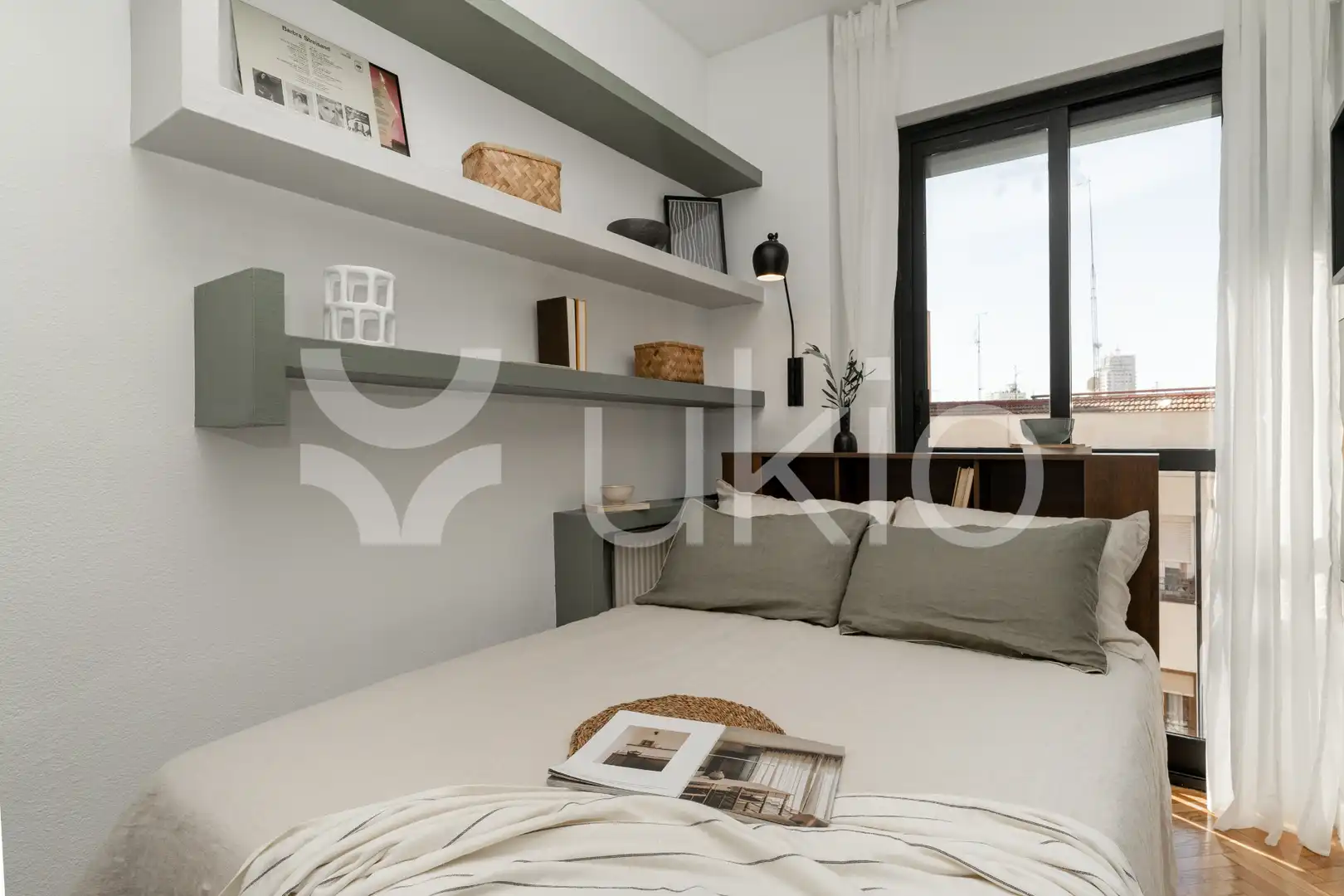 Bedroom of Apartments for rent in Madrid  with Air Conditioner, Heating and Furnished