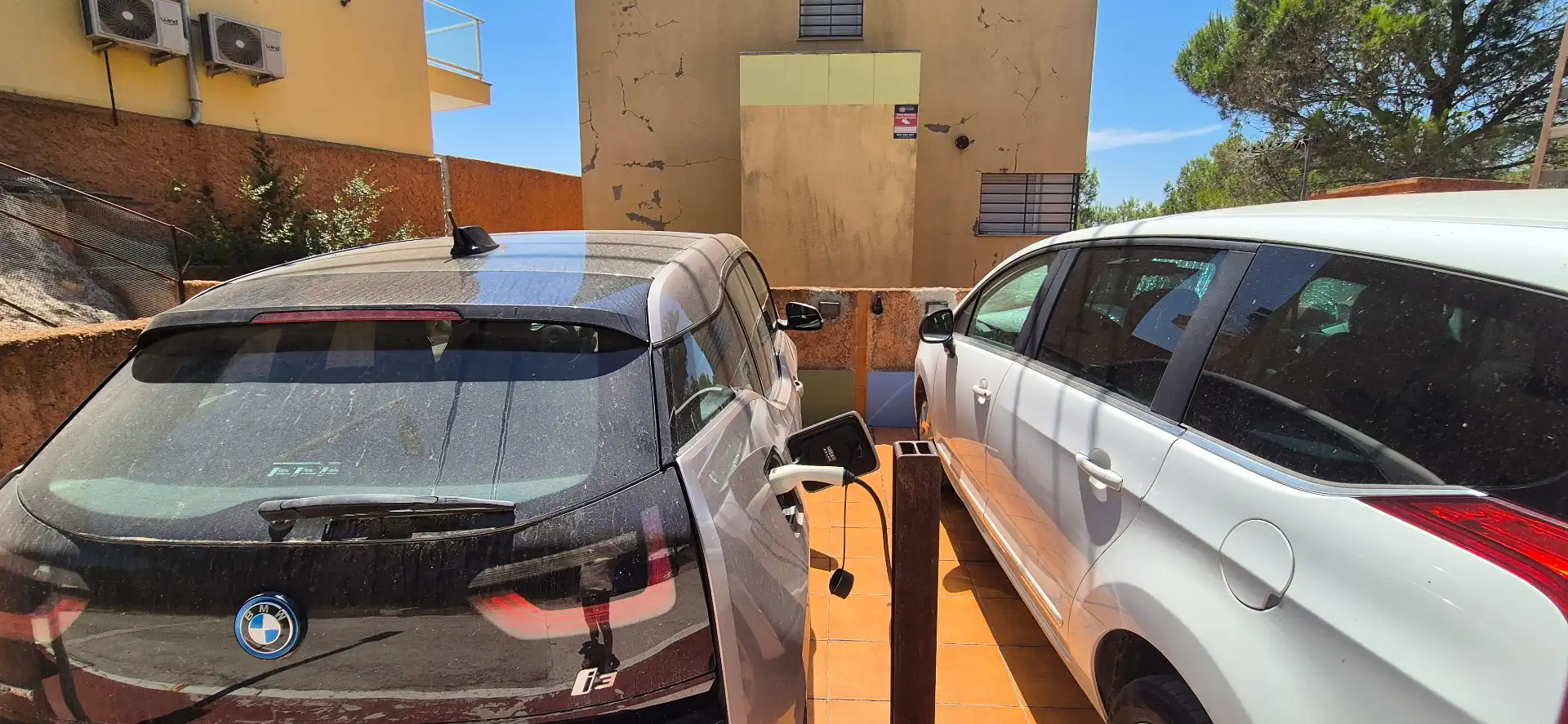 Parking de Casa o chalet en venta en Almiserà con Aire acondicionado, Calefacción y Jardín privado