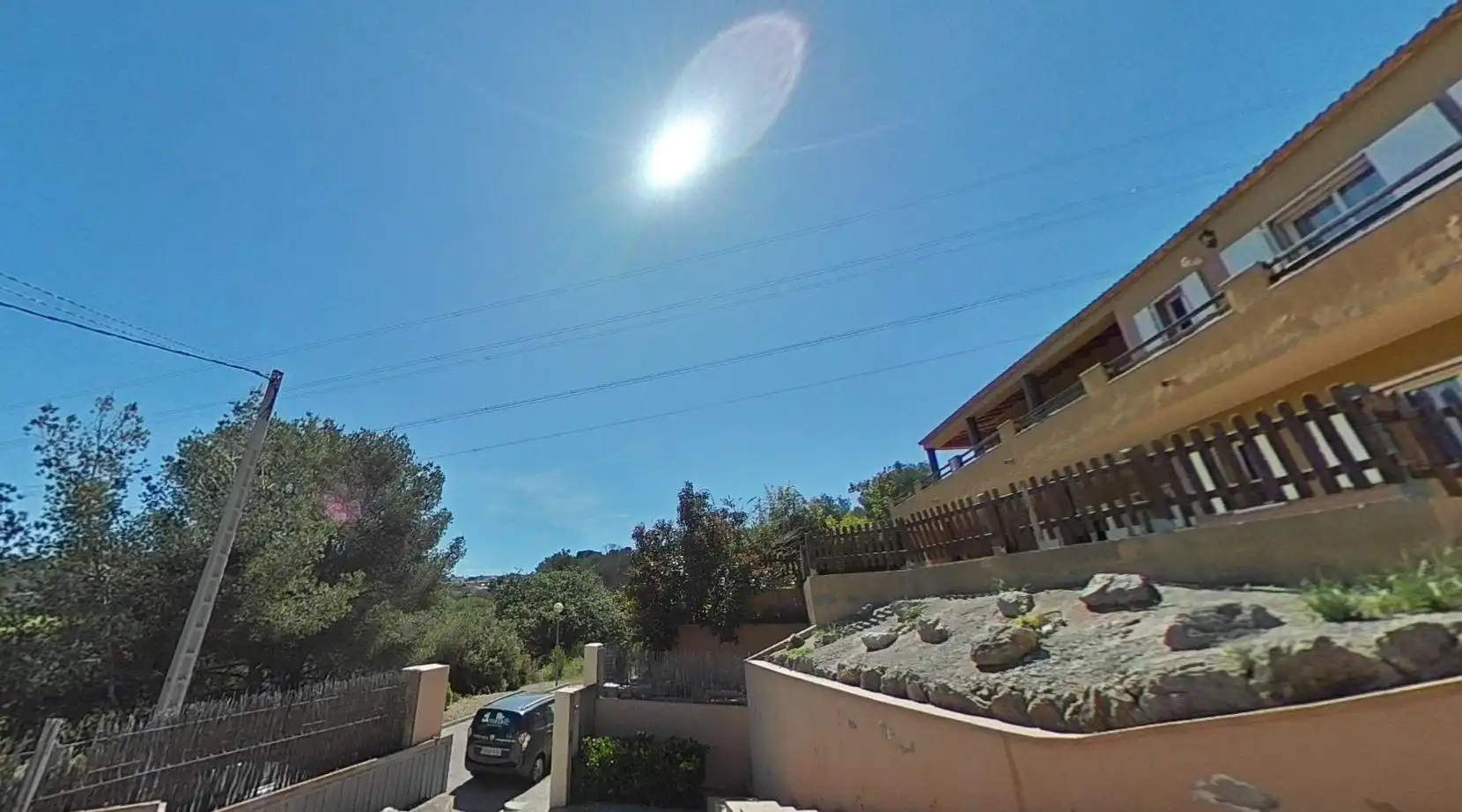 Vista exterior de Casa o xalet en venda en Cubelles amb Aire condicionat, Jardí privat i Terrassa