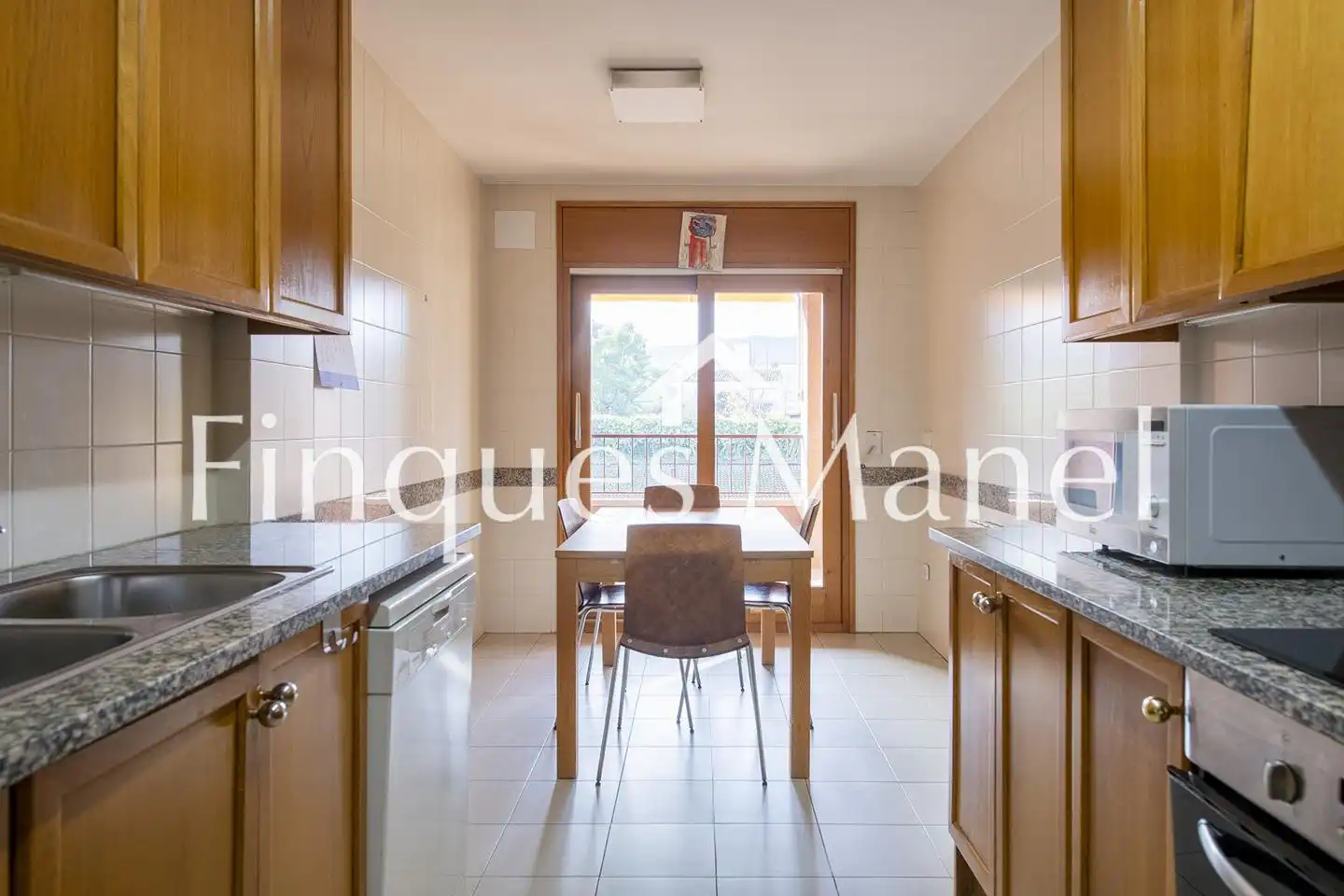 Küche von Wohnung zum Verkauf in Banyoles mit Klimaanlage und Terrasse
