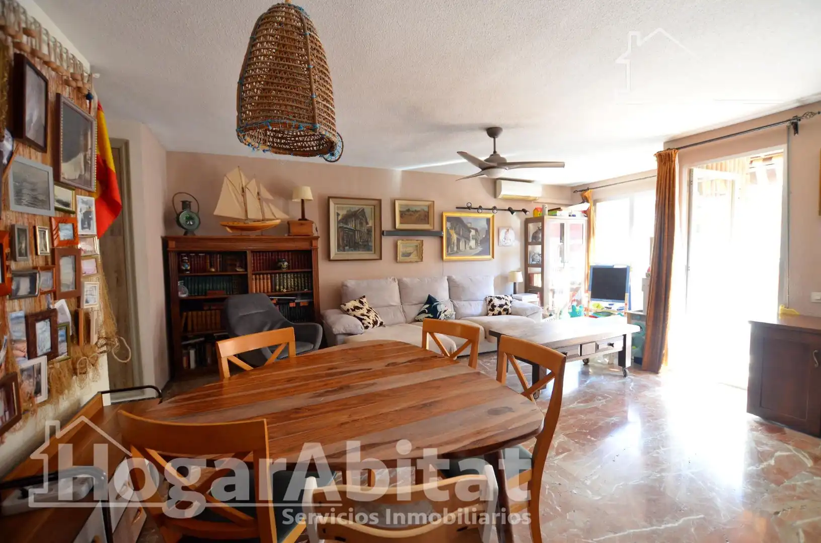 Sala d'estar de Pis en venda en Alicante / Alacant amb Aire condicionat, Traster i Moblat