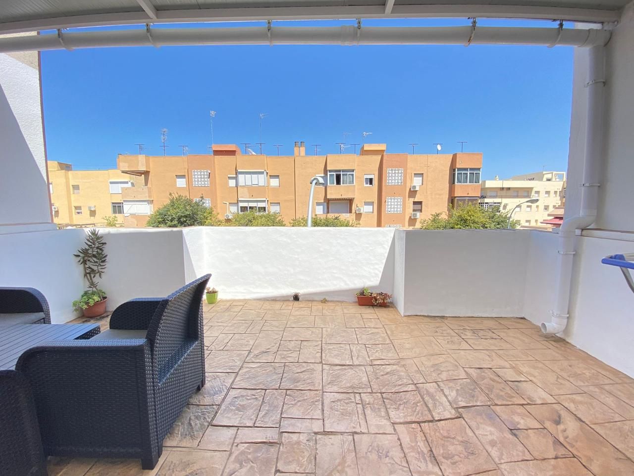 Terrassa de Àtic de lloguer en Sanlúcar de Barrameda amb Aire condicionat, Terrassa i Moblat