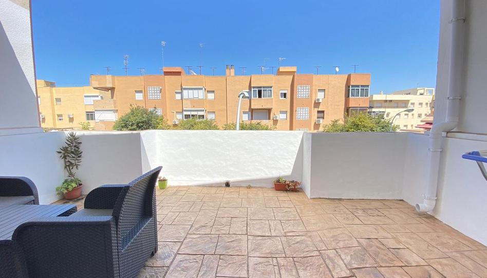 Foto 1 de Àtic de lloguer a Pregonero Tomas Díaz Prieto, V Centenario - Piletas - Capuchinos, Cádiz