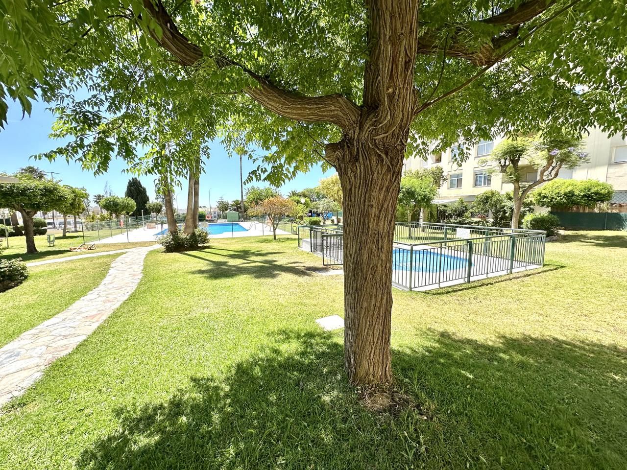 Exterior view of Flat for sale in Torremolinos  with Air Conditioner, Terrace and Community pool