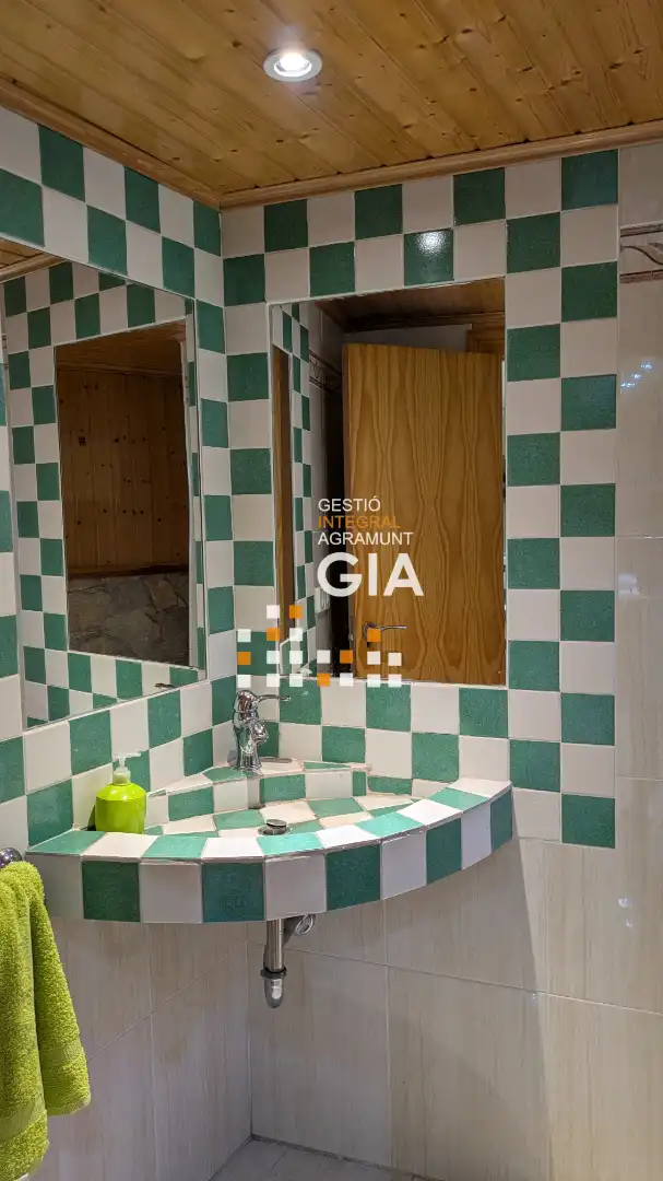 Bany de Casa o xalet en venda en Agramunt amb Calefacció, Jardí privat i Terrassa