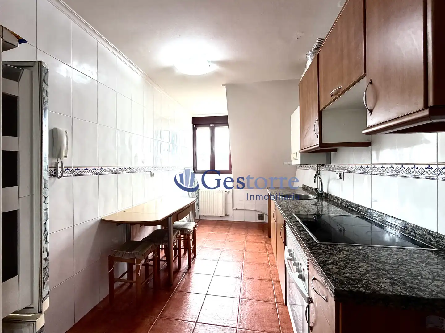 Küche von Wohnung zum Verkauf in Oviedo  mit Heizung und Möbliert