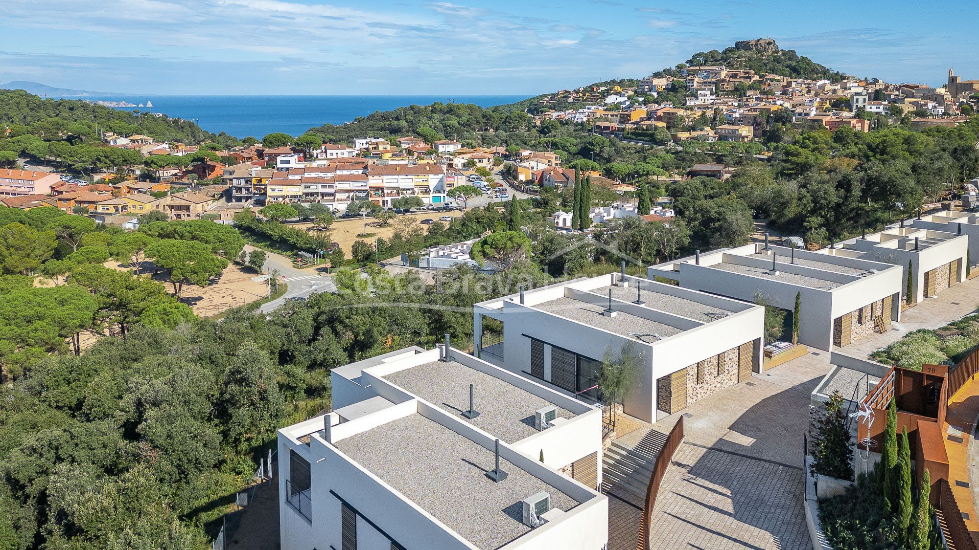 Exterior view of Single-family semi-detached for sale in Begur  with Air Conditioner, Heating and Private garden