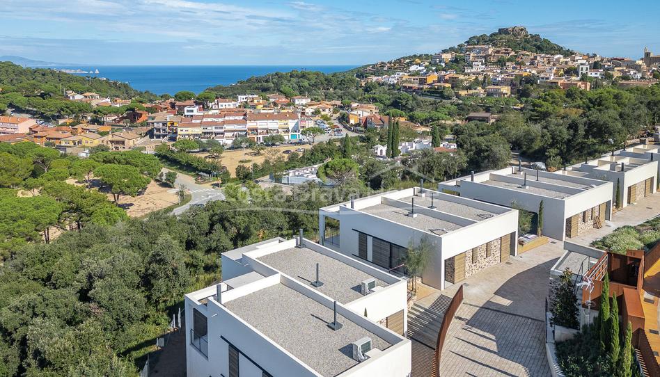 Photo 1 of Single-family semi-detached for sale in Carrer Lluís Miró I Plaja, Begur pueblo, Girona