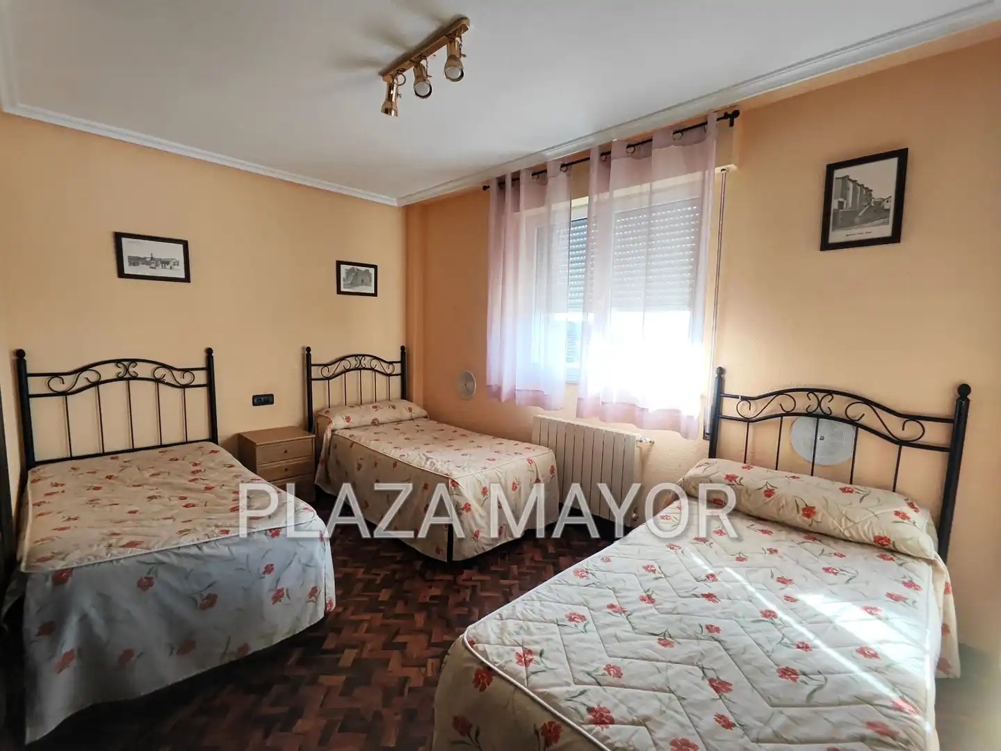 Habitación de Casa o chalet en venta en Calzada de Valdunciel con Calefacción, Jardín privado y Parquet