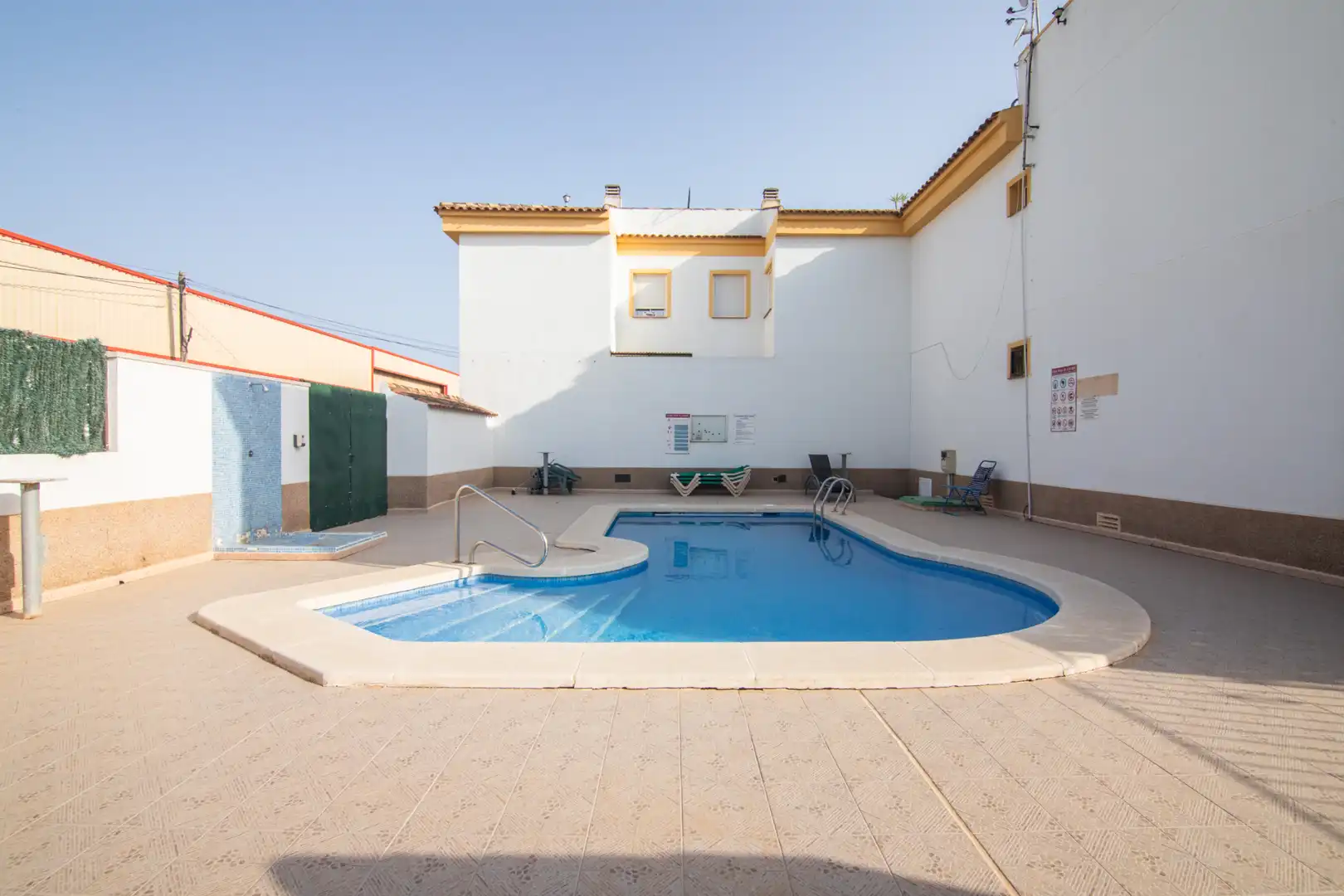 Piscina de Casa o xalet en venda en Orihuela amb Calefacció, Moblat i Piscina comunitària