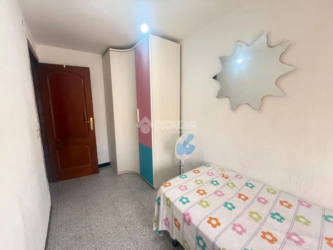 Dormitori de Pis en venda en Huelva