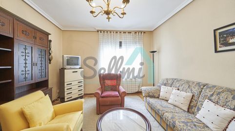 Foto 3 von Wohnung zur Miete in Sacramento, Auditorio - Seminario - Parque de Invierno, Oviedo