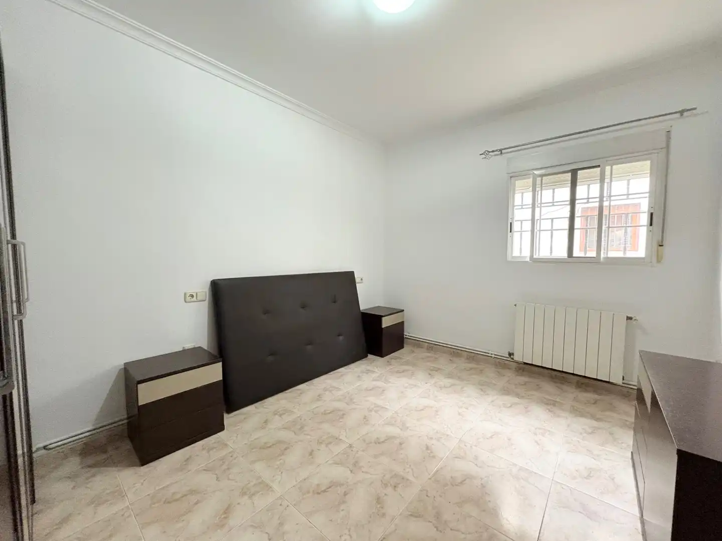 Habitación de Planta baja en venta en Vilamarxant con Terraza, Trastero y Balcón