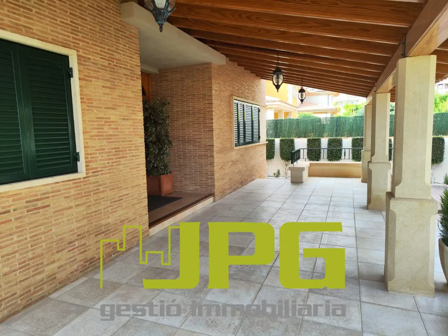 Terrassa de Casa o xalet en venda en Mutxamel amb Aire condicionat, Calefacció i Jardí privat