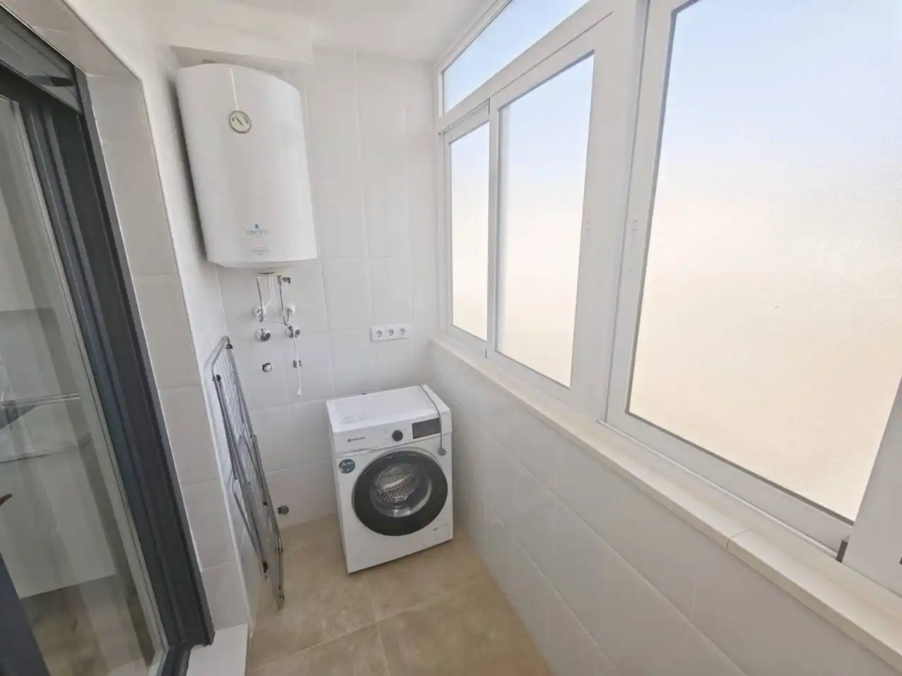 Badezimmer von Wohnung zur Miete in Murcia mit Terrasse, Abstellraum und Balkon