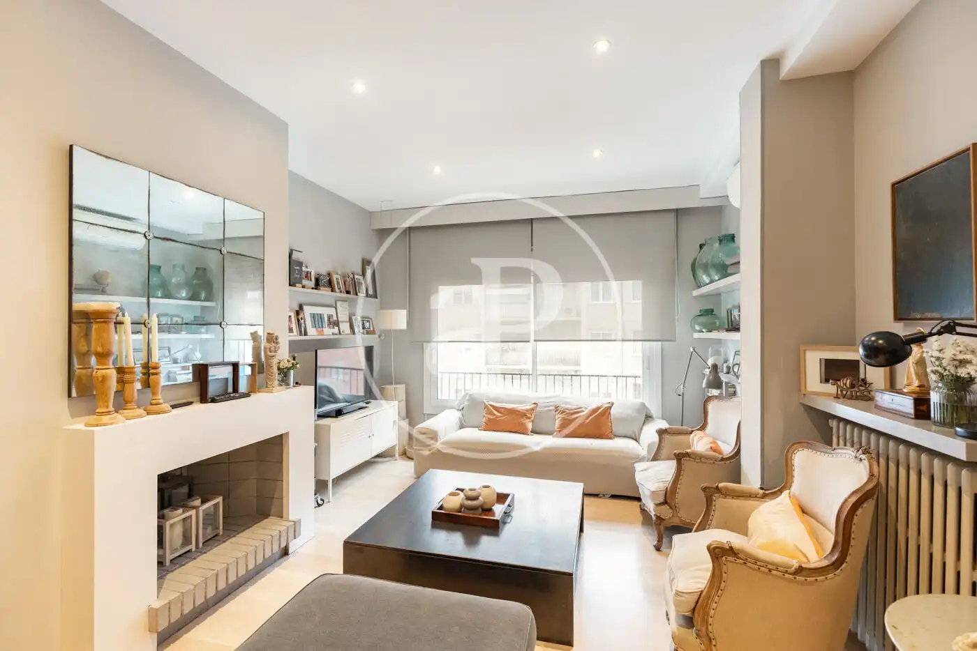 Wohnung mit Terrasse zum Verkauf in Carrer de Calvet, imagen 3