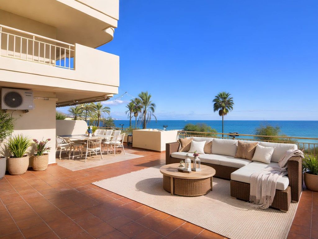 Terrace of Flat for sale in Fuengirola  with Air Conditioner, Private garden and Terrace