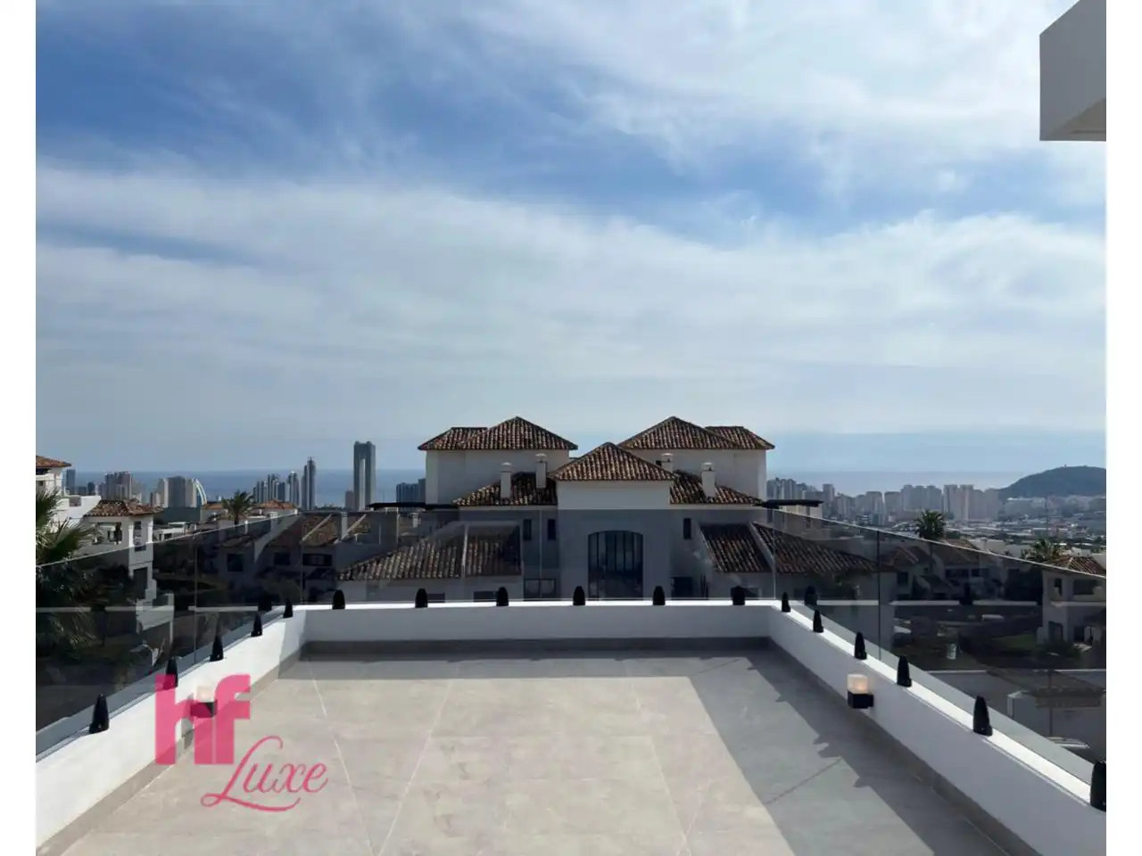 Detached house with pool for sale in Golf Bahía, imagen 4