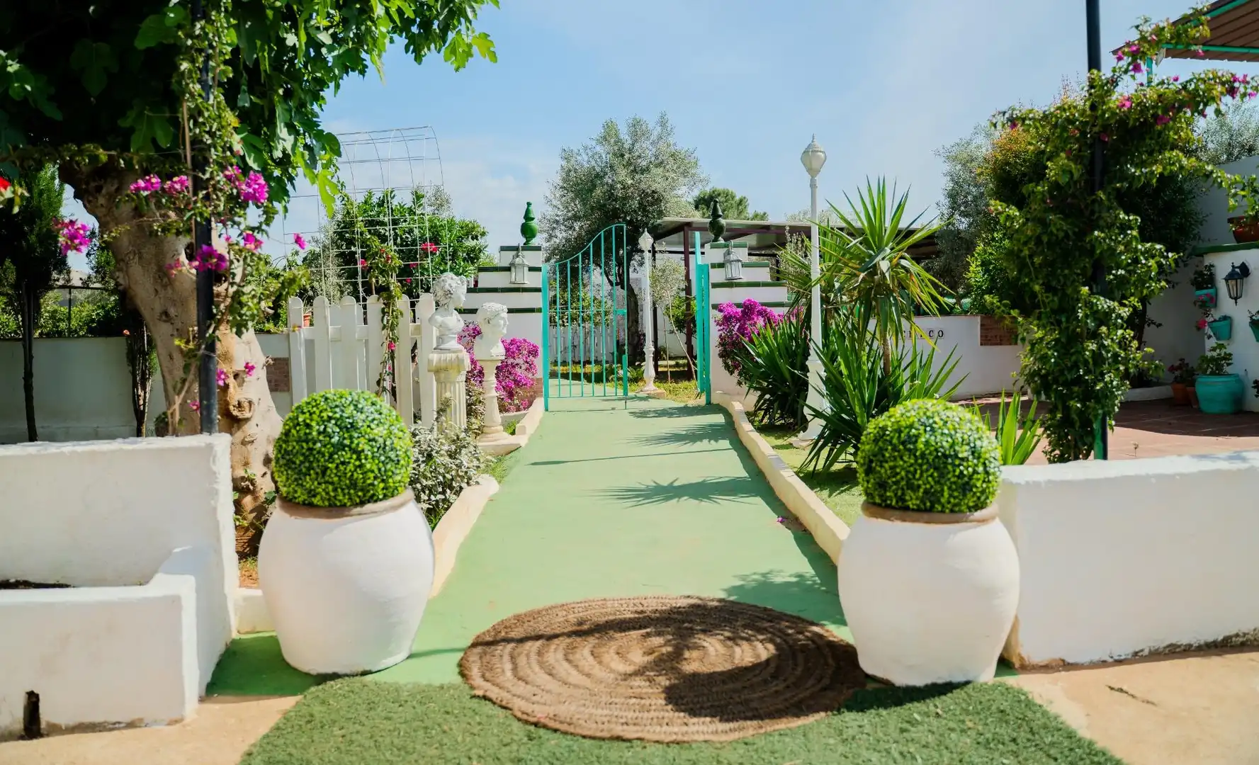 Garden of Houses for sale in Carmona  with Air Conditioner, Private garden and Terrace