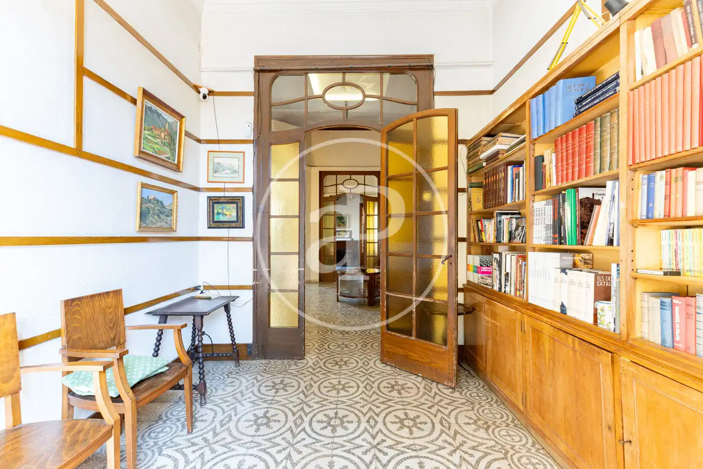 Houses for sale in Carrer d'Àngel Guimerà, L'Eixample