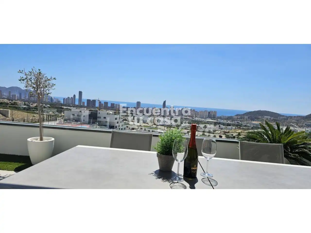 Vista exterior de Apartamento en venta en Finestrat con Aire acondicionado, Calefacción y Terraza