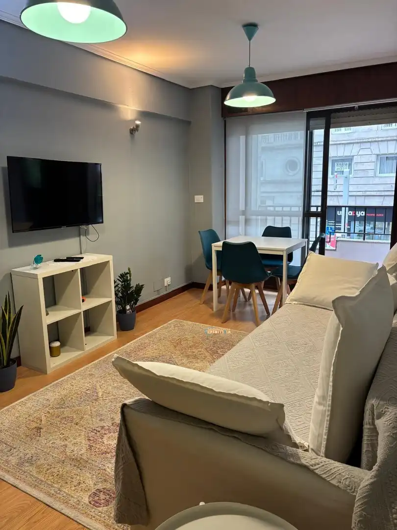 Sala de estar de Piso de alquiler en Vigo  con Calefacción, Amueblado y Balcón