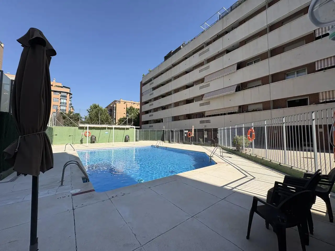 Swimming pool of Flat for sale in Madrid  with Air Conditioner, Heating and Terrace