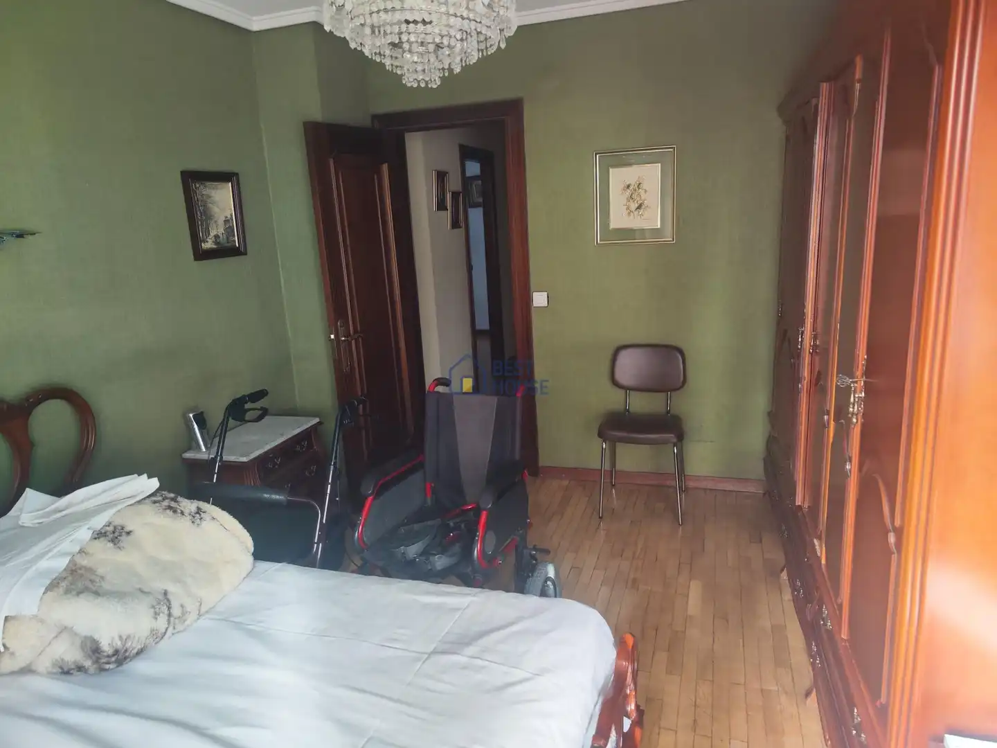 Dormitori de Pis en venda en León Capital  amb Calefacció