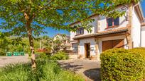 Exterior view of House or chalet for sale in Cendea de Olza / Oltza Zendea  with Heating, Private garden and Parquet flooring