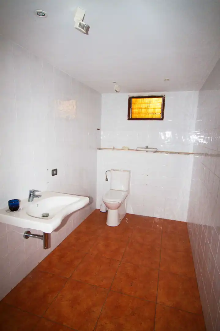Office space with lift for sale in Avenida Juan XXIII, imagen 28