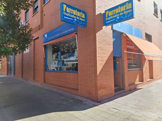 Local comercial en Alquiler en Calle del Mar Cantábrico, 28 en El Puerto