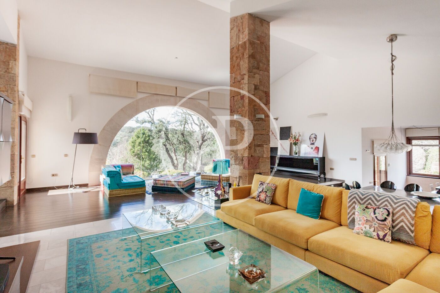 Sala d'estar de Casa o xalet en venda en Ciudalcampo amb Aire condicionat, Calefacció i Jardí privat