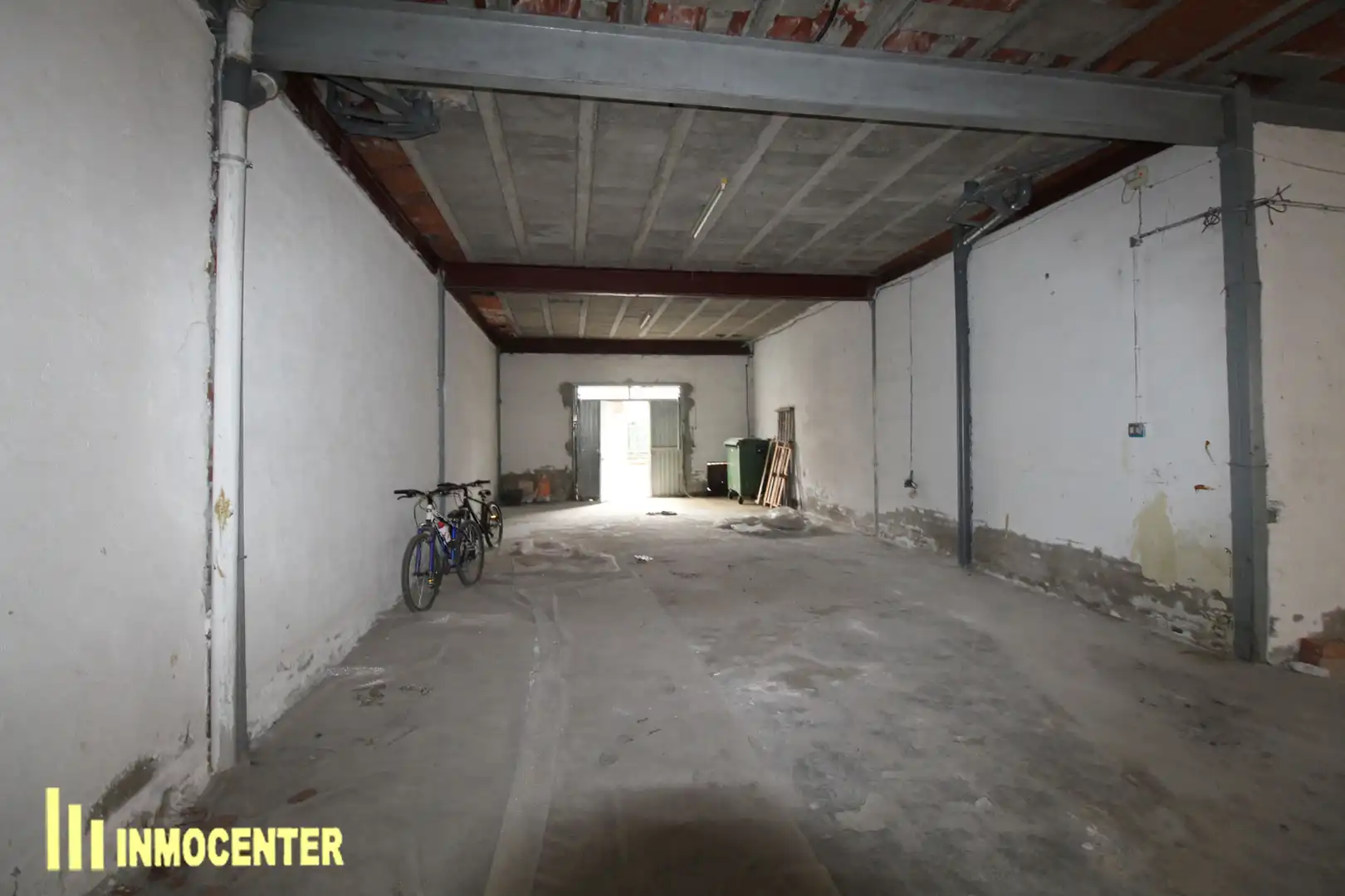 Local comercial en venda a Calle Hermanos Álvarez Quintero 23, imagen 3