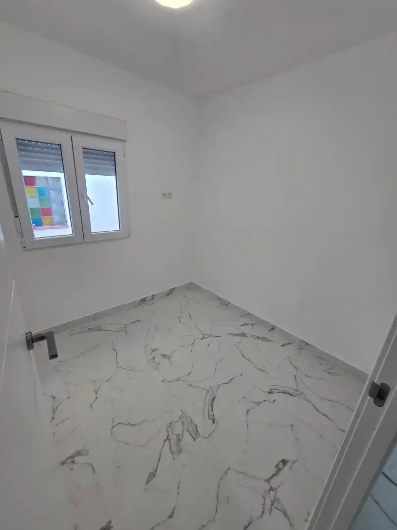 Dormitori de Casa o xalet en venda en La Zubia amb Aire condicionat i Jardí privat