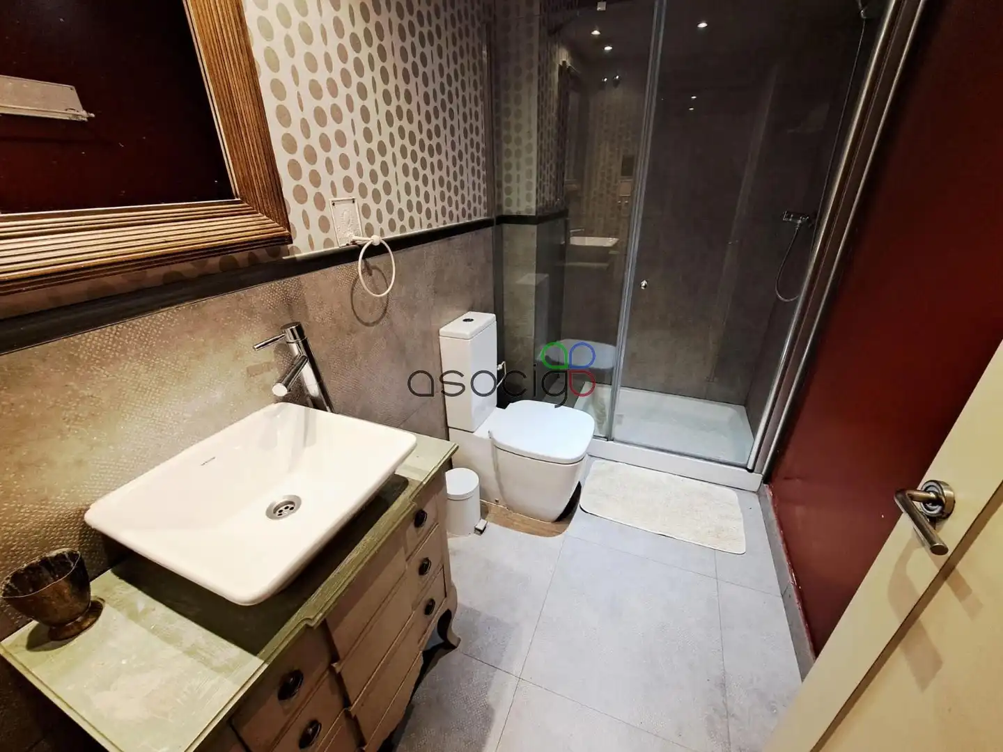 Baño de Piso en venta en El Olivar con Calefacción y Amueblado