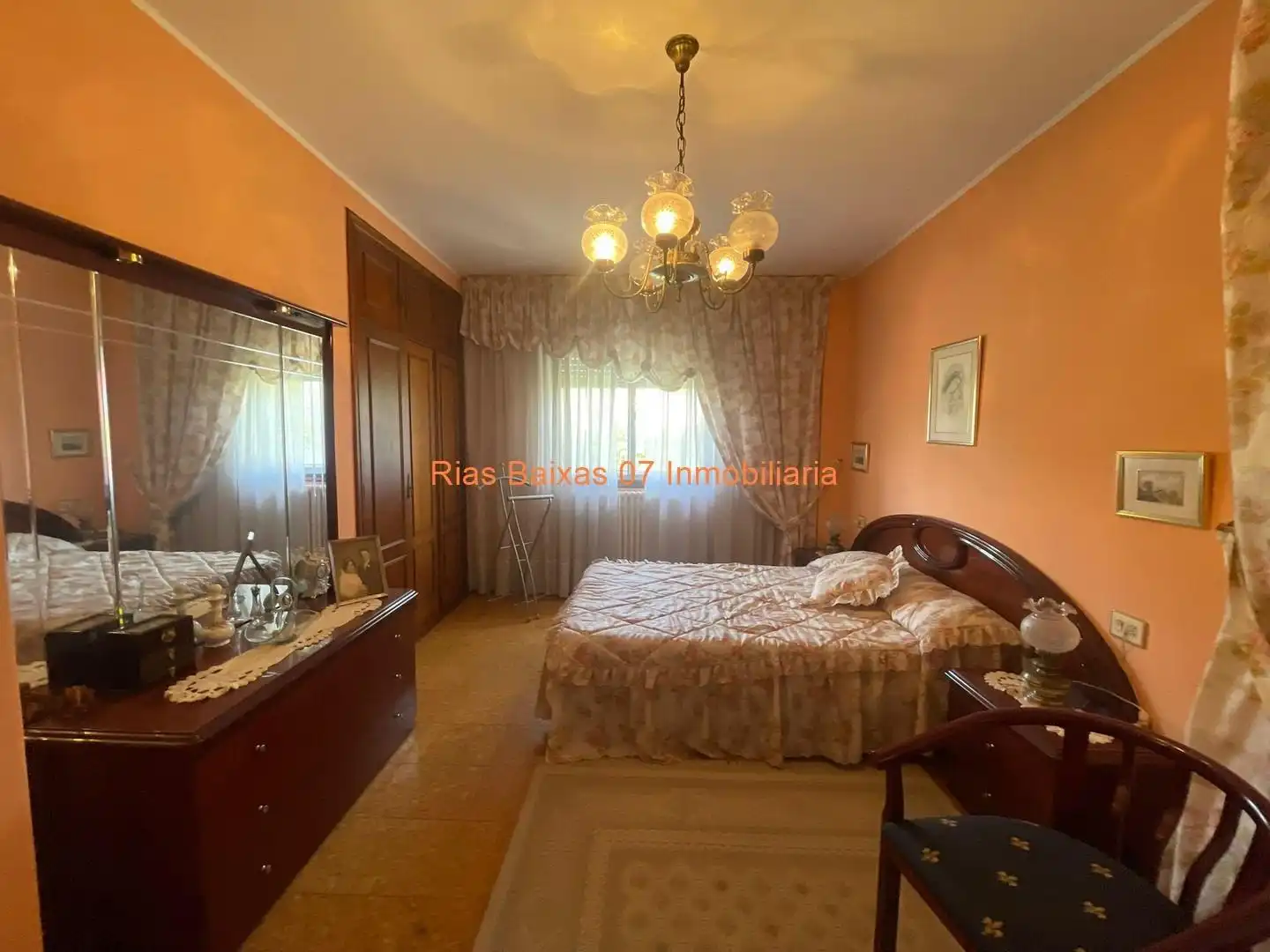 Houses for sale in Mos