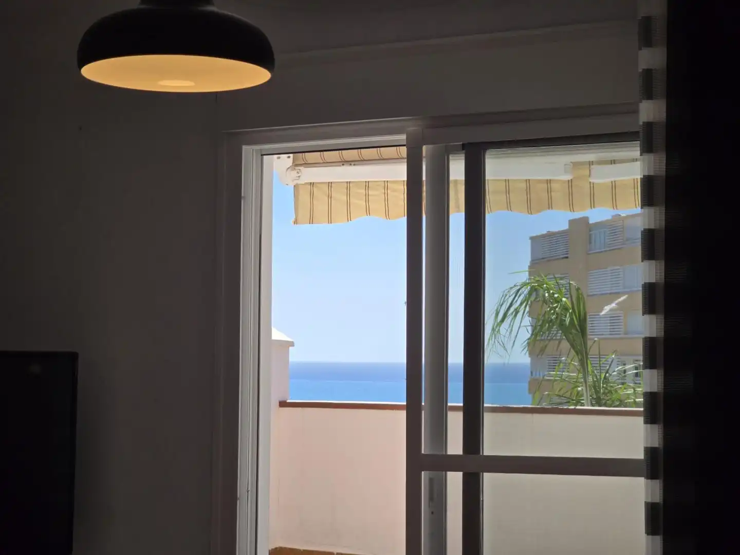 Terrasse von Maisonette zum Verkauf in Torremolinos mit Klimaanlage, Privatgarten und Terrasse