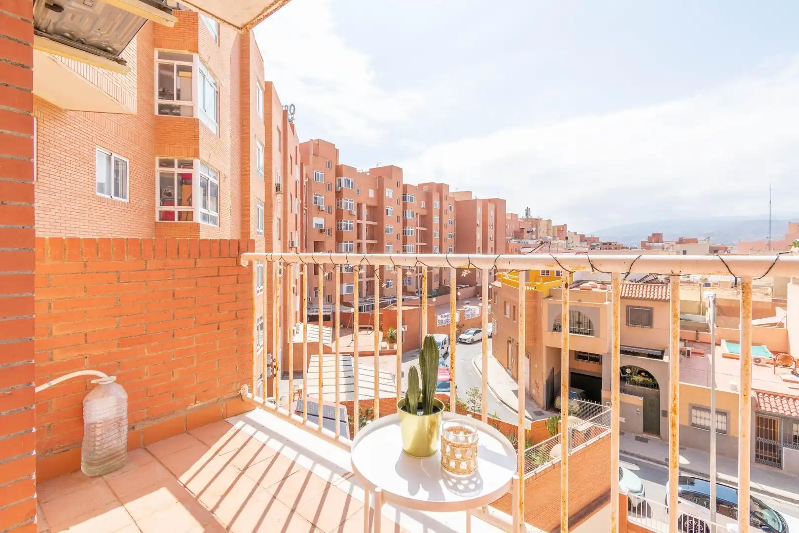 Terraza de Piso en venta en Almería con Terraza y Amueblado